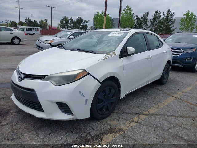 Toyota COROLLA LE 2015 2T1BURHE2FC307153 Image 2