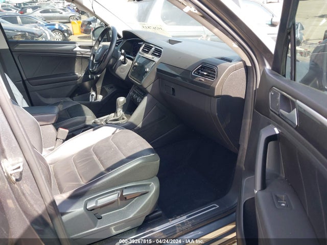3VV4B7AX8JM006807 Volkswagen Tiguan 2.0t Sel Premium