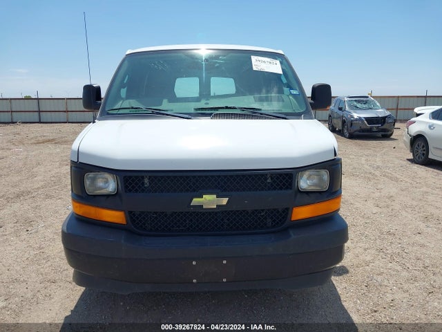 Chevrolet Express 2500 Work Van 2017 1GCWGAFF9H1174467 Image 12