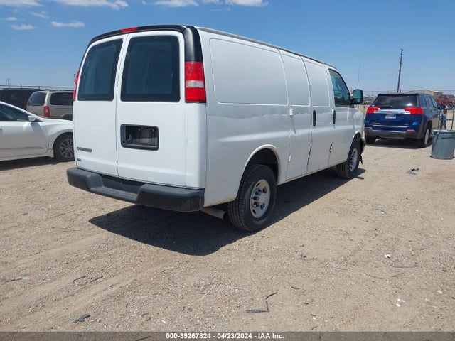 Chevrolet Express 2500 Work Van 2017 1GCWGAFF9H1174467 Image 4