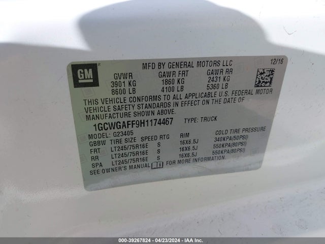 Chevrolet Express 2500 Work Van 2017 1GCWGAFF9H1174467 Image 9