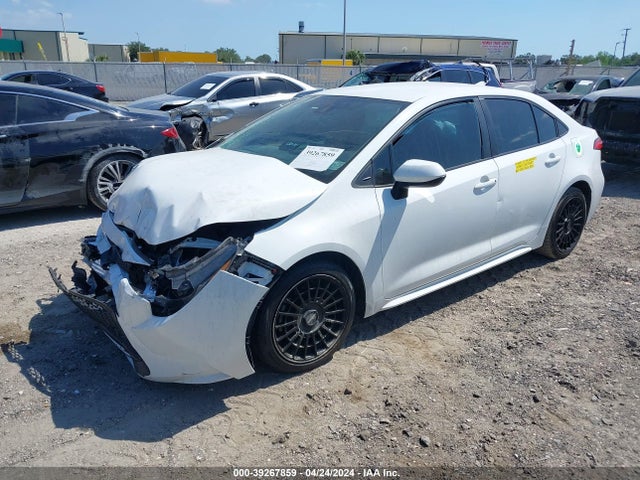 Toyota COROLLA LE 2022 5YFEPMAE1NP273335 Image 2