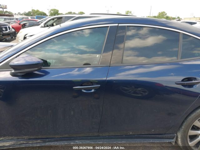 3MZBPAEMXLM118027 Mazda Mazda3 Premium Package