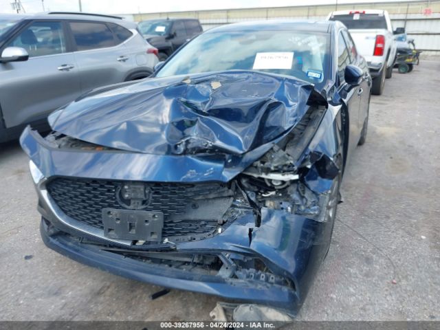 3MZBPAEMXLM118027 Mazda Mazda3 Premium Package