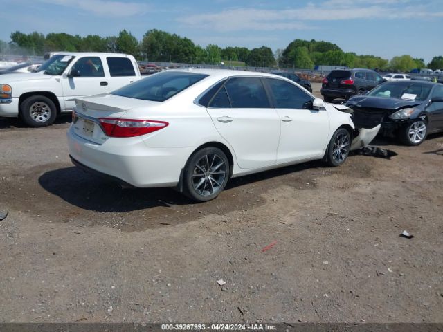 4T1BF1FK2FU043273 Toyota CAMRY XSE