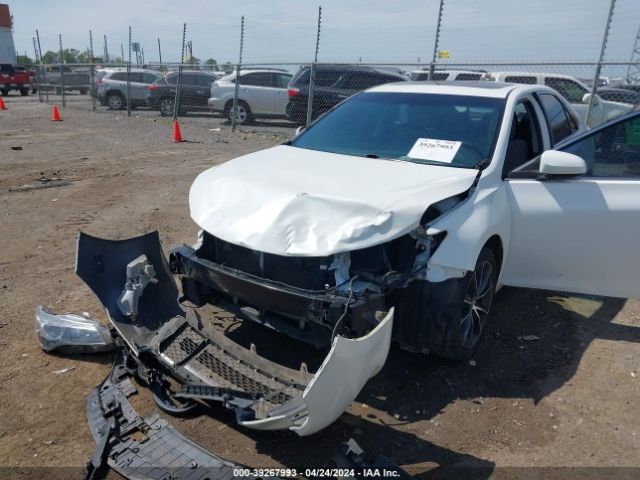 4T1BF1FK2FU043273 Toyota CAMRY XSE