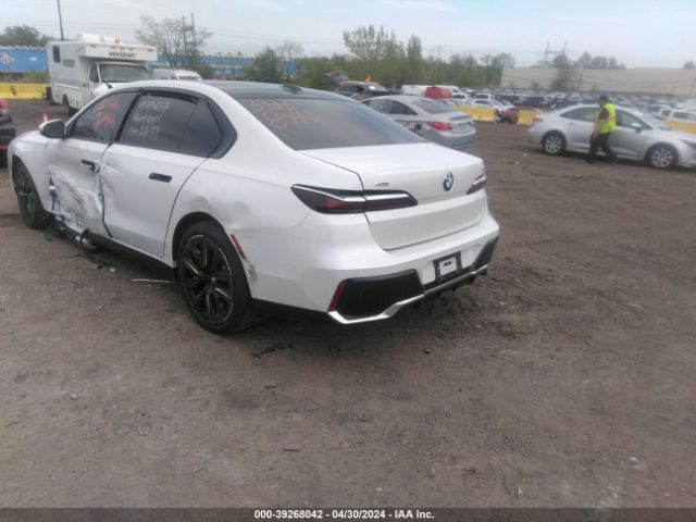 2024 BMW 740 WBA33EH04RCP33750 Photo 2