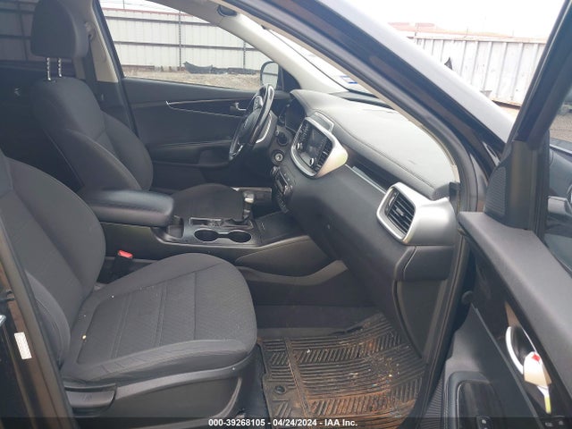 KIA Sorento 3.3l S 2019 5XYPG4A58KG609636 Image 5