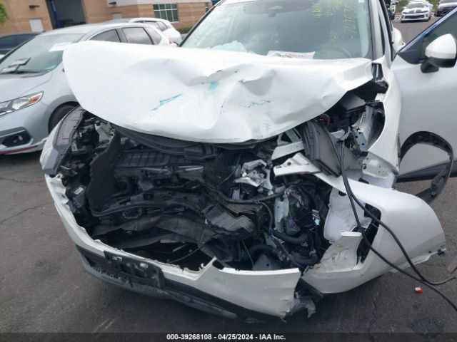 5N1BT3BA9NC709535 Nissan Rogue Sv Fwd
