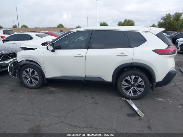 5N1BT3BA9NC709535 Nissan Rogue Sv Fwd