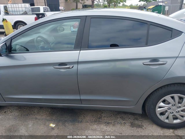 Hyundai ELANTRA SE 2018 KMHD74LF9JU449767 Image 15