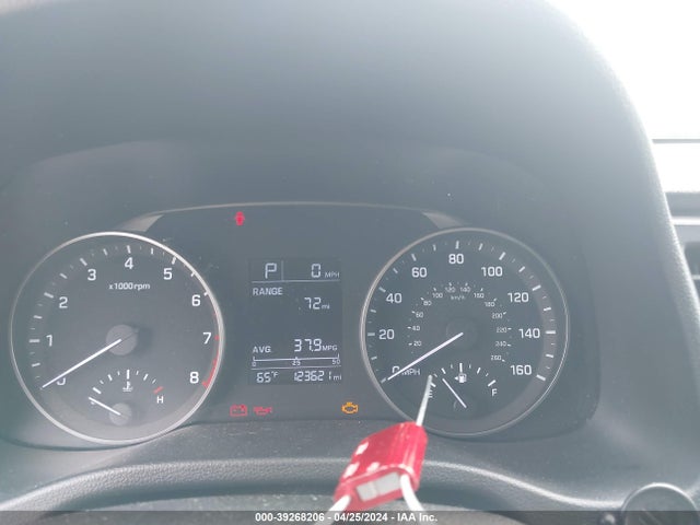 Hyundai ELANTRA SE 2018 KMHD74LF9JU449767 Image 7