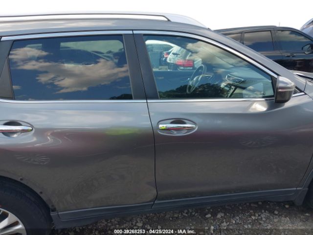 KNMAT2MT7FP516187 Nissan ROGUE SV