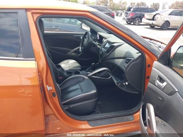 Hyundai Veloster Turbo 2015 KMHTC6AE6FU220225 Image 5