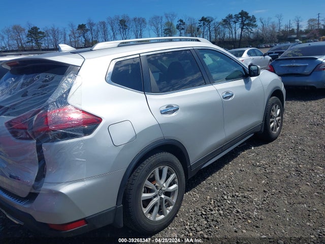 Nissan ROGUE S 2019 5N1AT2MV4KC841975 Image 4