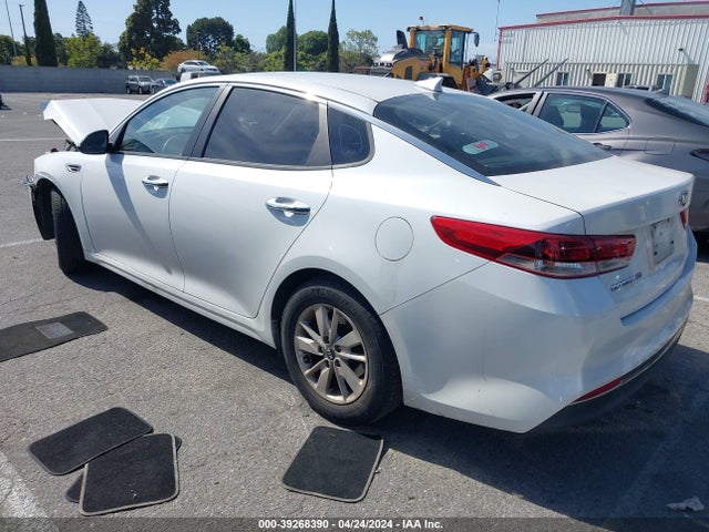 KIA Optima Lx 2016 KNAGT4L35G5107137 Image 3