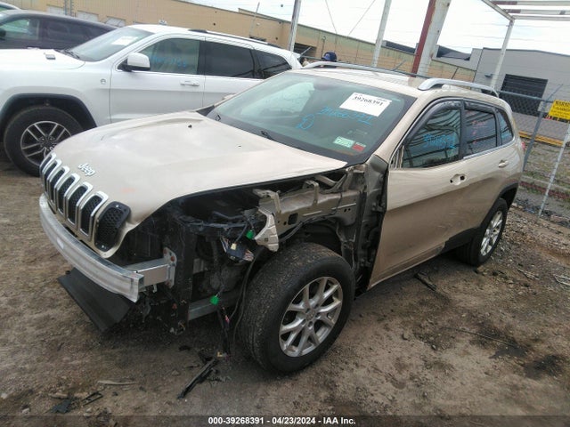 Jeep Cherokee Latitude 2015 1C4PJMCB7FW557946 Image 2