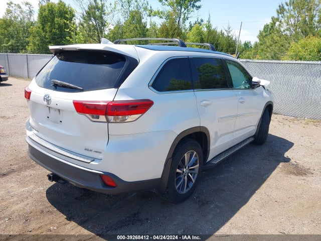 Toyota Highlander Xle 2018 5TDJZRFH1JS863304 Image 4