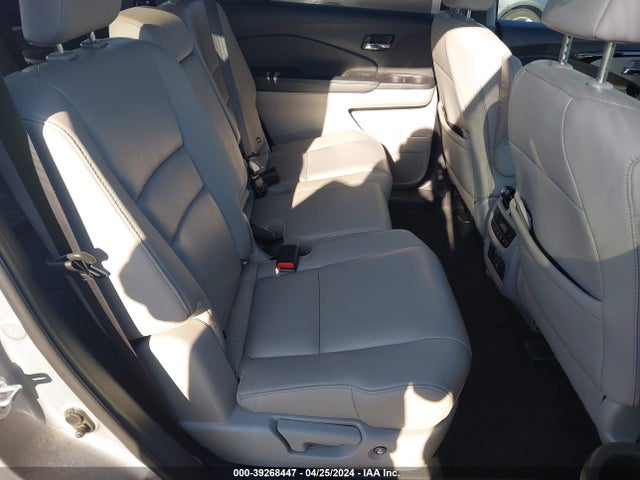 Honda Pilot Awd Touring 8 Passenger 2021 5FNYF6H92MB040613 Image 8