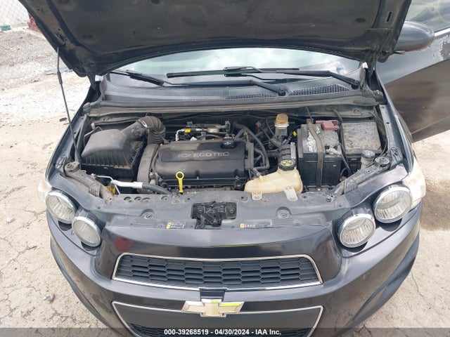 Chevrolet Sonic Lt Auto 2015 1G1JC5SH9F4180908 Image 10