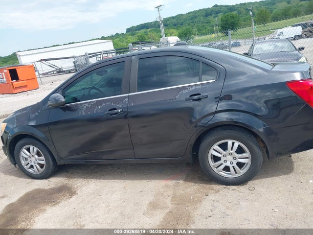 Chevrolet Sonic Lt Auto 2015 1G1JC5SH9F4180908 Image 15