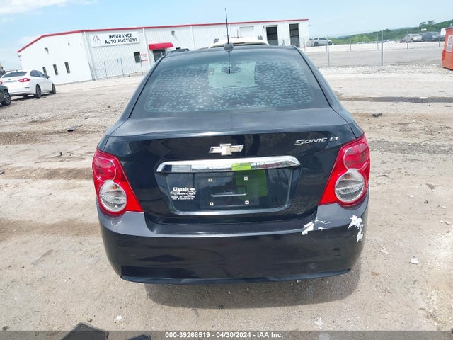 Chevrolet Sonic Lt Auto 2015 1G1JC5SH9F4180908 Image 17