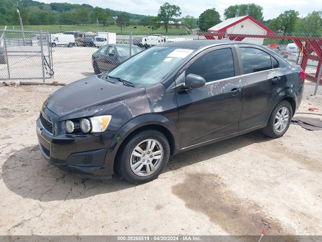 Chevrolet Sonic Lt Auto 2015 1G1JC5SH9F4180908 Image 2