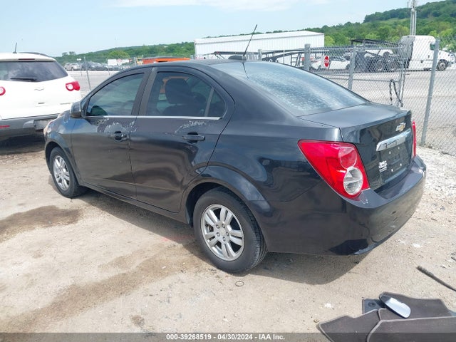Chevrolet Sonic Lt Auto 2015 1G1JC5SH9F4180908 Image 3
