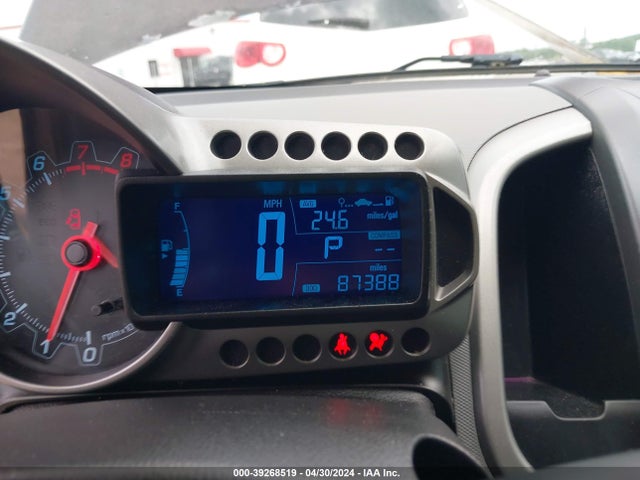Chevrolet Sonic Lt Auto 2015 1G1JC5SH9F4180908 Image 7