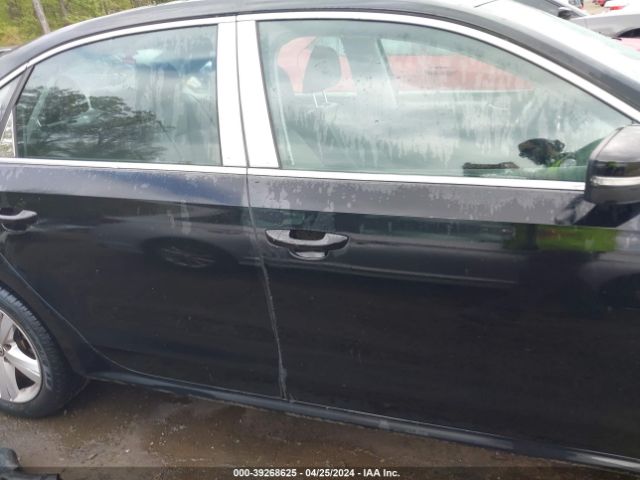 1VWAT7A38EC023042 Volkswagen Passat 1.8t Wolfsburg Edition