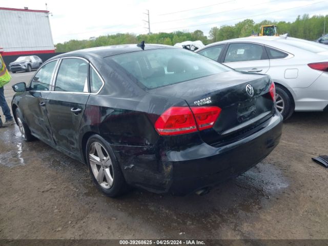 1VWAT7A38EC023042 Volkswagen Passat 1.8t Wolfsburg Edition