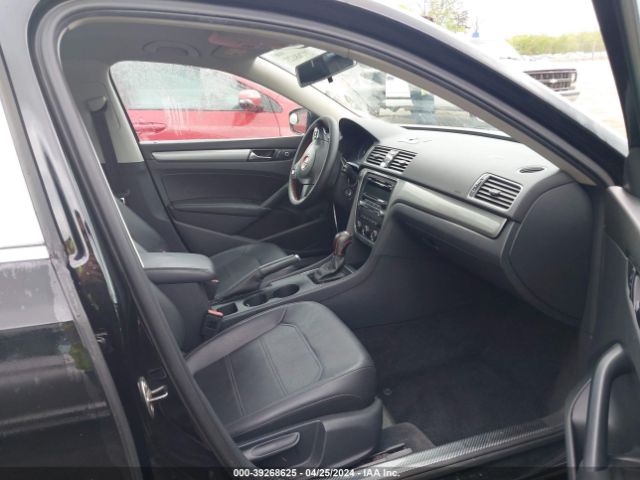 1VWAT7A38EC023042 Volkswagen Passat 1.8t Wolfsburg Edition