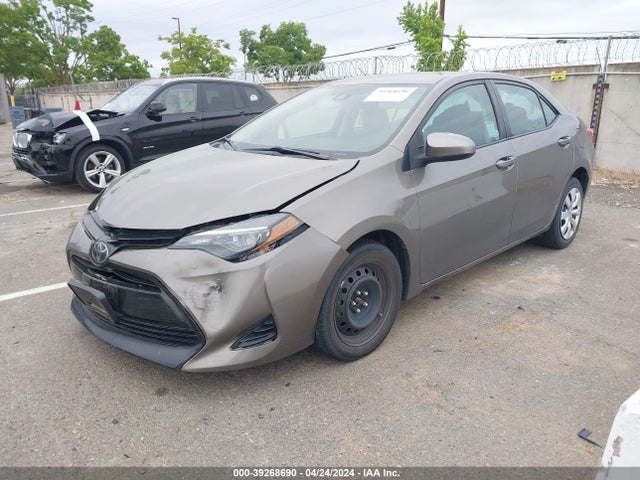 Toyota COROLLA LE 2019 2T1BURHE5KC235603 Image 2