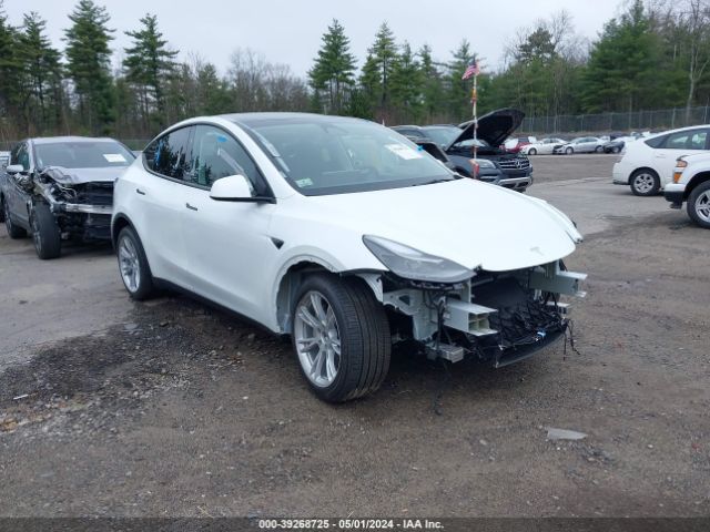 Продаж на аукціоні авто 2024 Tesla Model Y Long Range Dual Motor All-wheel Drive, vin: 7SAYGDEE4RA224882, номер лоту: 39268725