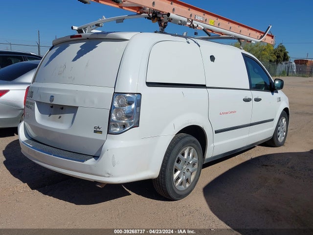 2C4JRGAGXFR680485 RAM Cargo Tradesman