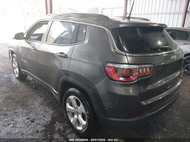 Jeep Compass Latitude Fwd 2018 3C4NJCBB9JT377014 Image 3