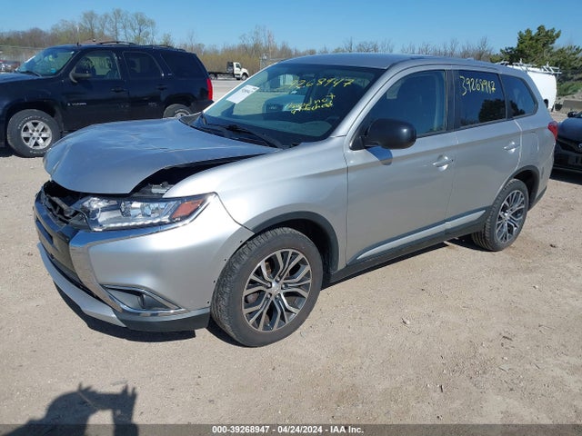 JA4AZ3A30JZ052191 Mitsubishi Outlander Es