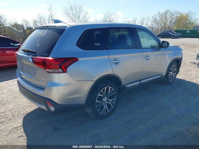 JA4AZ3A30JZ052191 Mitsubishi Outlander Es