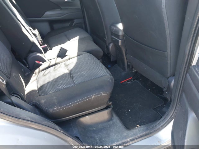 JA4AZ3A30JZ052191 Mitsubishi Outlander Es