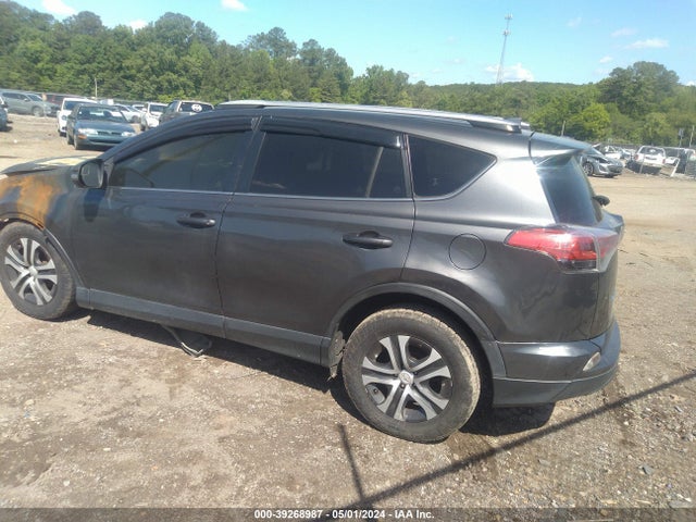 Toyota RAV4 LE 2016 JTMZFREV2GJ094465 Image 3