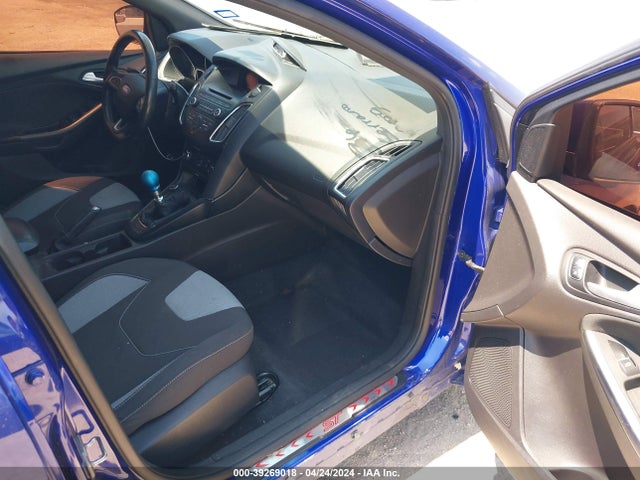 Ford FOCUS ST 2015 1FADP3L99FL268762 Image 5