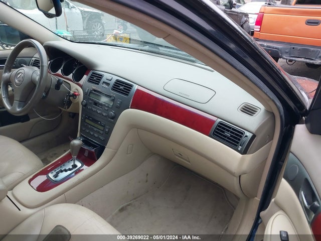 Aukcja sprzedaży 2003 Lexus Es 300, vin: JTHBF30G030137268, numer aukcji: 39269022