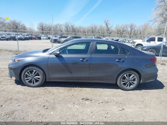 3KPF24AD3PE603684 KIA Forte Lxs