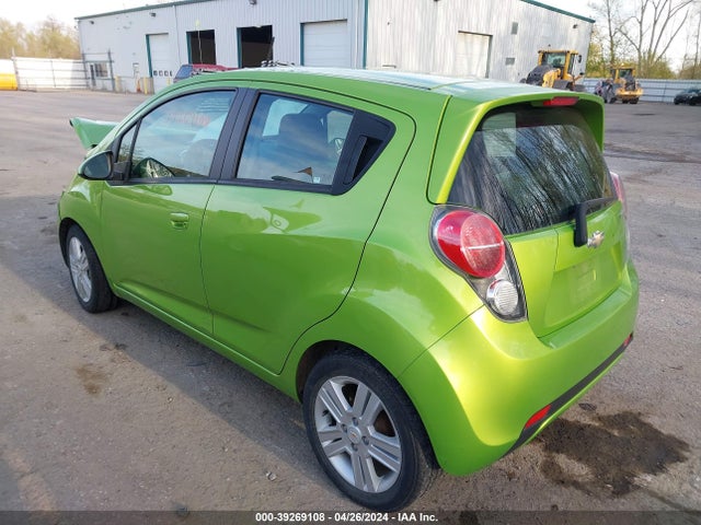 Chevrolet Spark 1lt Cvt 2015 KL8CD6S96FC746419 Image 3