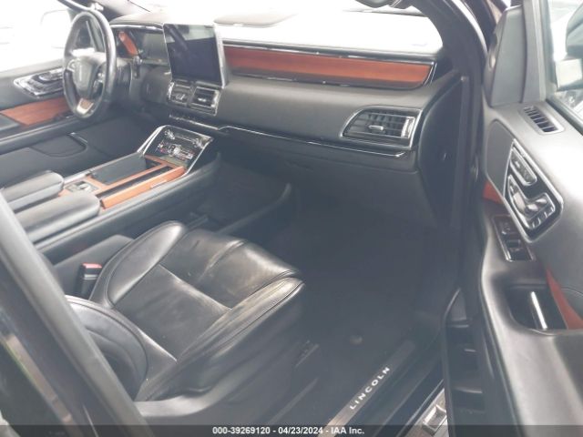 5LMJJ2HT5KEL19968 Lincoln Navigator Select