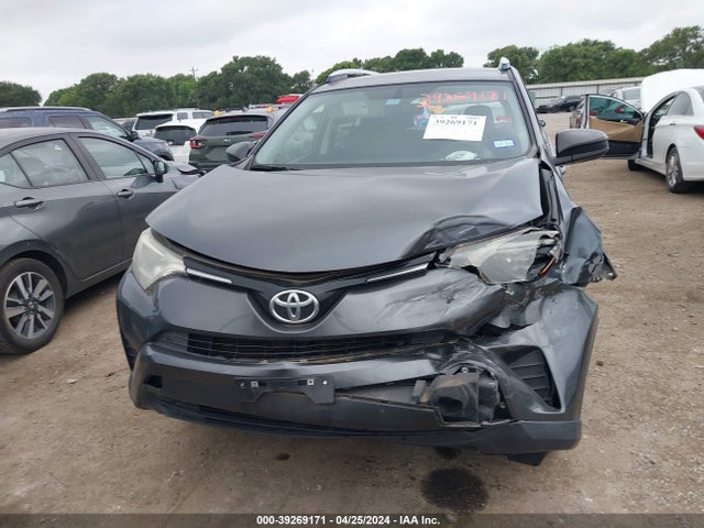 Toyota RAV4 LE 2016 JTMZFREV7GD089857 Image 12