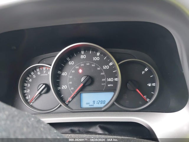 Toyota RAV4 LE 2016 JTMZFREV7GD089857 Image 15