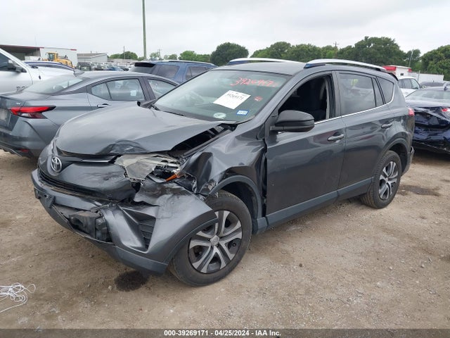 Toyota RAV4 LE 2016 JTMZFREV7GD089857 Image 2