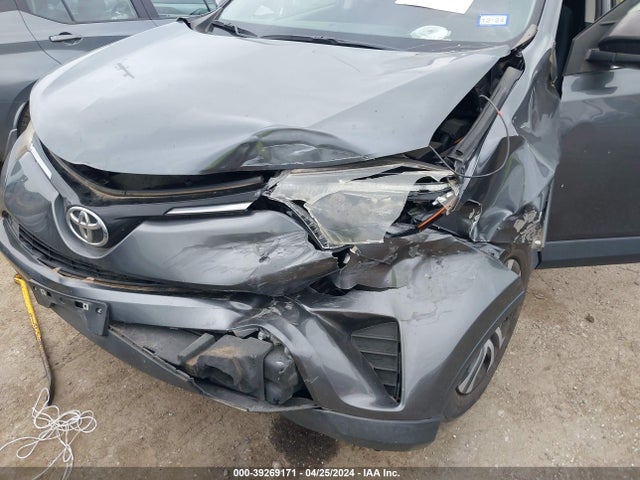 Toyota RAV4 LE 2016 JTMZFREV7GD089857 Image 6