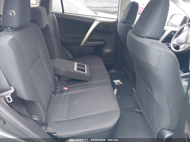 Toyota RAV4 LE 2016 JTMZFREV7GD089857 Image 8